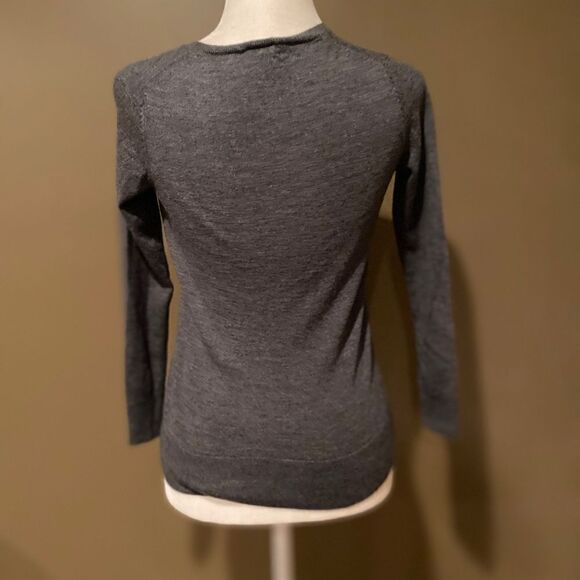 Talbots Pure Merino Wool Grey Sweater Size Small - Picture 7 of 7